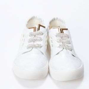 Fab Kickz Girls White Casual Flat Shoes Size 3